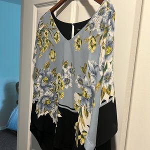 White House Black Market Kimono Sleeve blouse